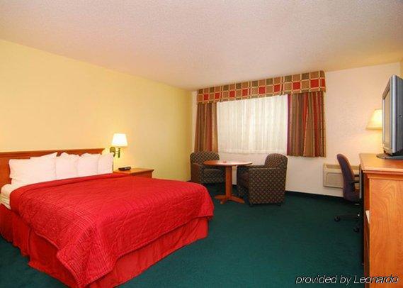 Quality & Airport Hotel Medford